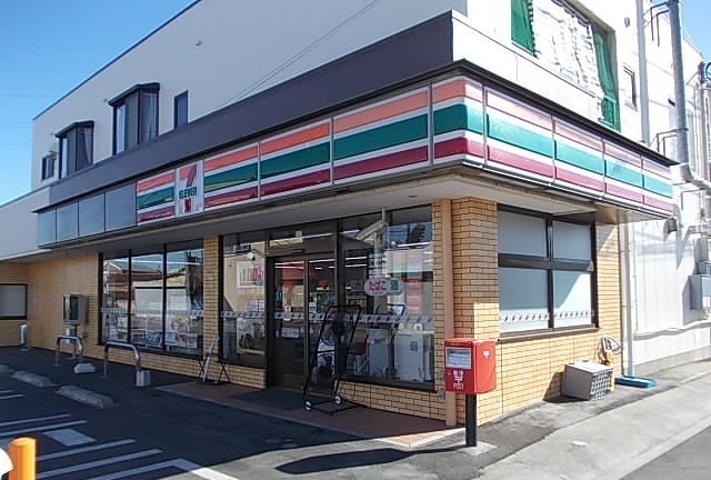 その他　セブンイレブン飯泉店まで180m