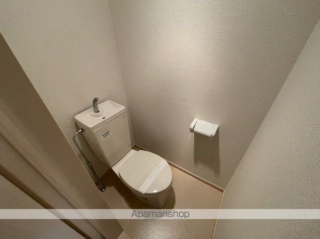 都営新宿線 篠崎駅 徒歩21分 2階建 築15年のトイレ写真