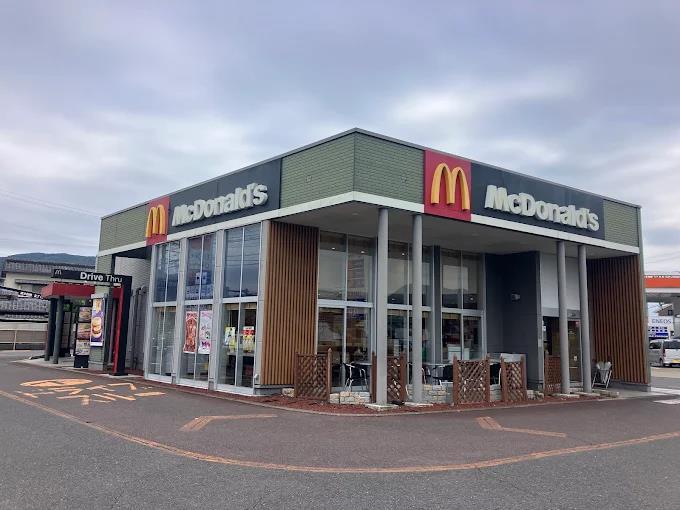 飲食店　マグドナルド武雄店（飲食店）まで350m