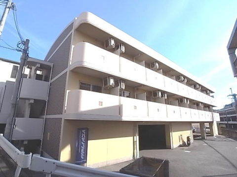 阪急今津線 宝塚駅 徒歩4分 築28年