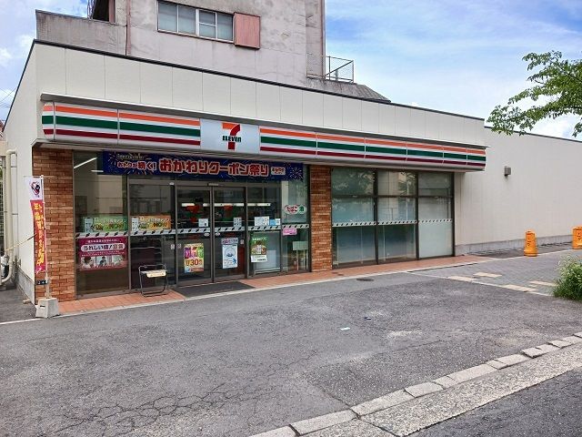 コンビニ　セブンイレブン住道１丁目店様（コンビニ）まで700m