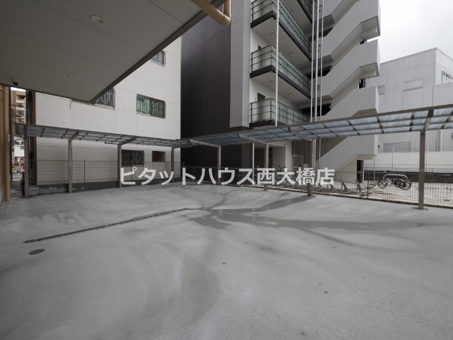 駐車場　駐輪場