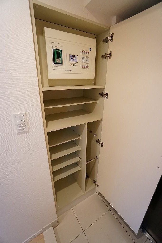 玄関　収納