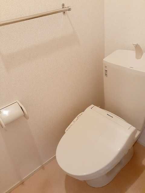 トイレ　同社施工の同タイプの写真です♪