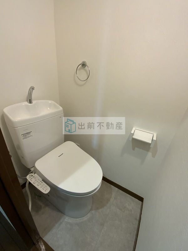 ライオンズマンション大山氷川町のトイレ写真