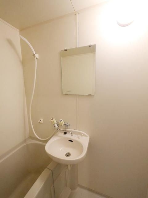 ドミール谷塚2の内装写真