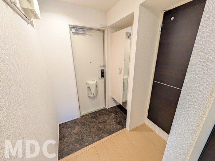ＪＲ徳島線 蔵本駅 徒歩20分 3階建 築11年の玄関写真
