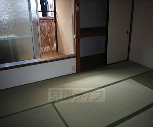 梅津罧原町三木氏貸家の居間写真