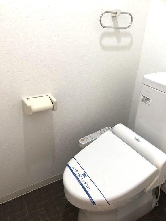 ＪＲ高崎線 尾久駅 徒歩7分 7階建 築12年のトイレ写真