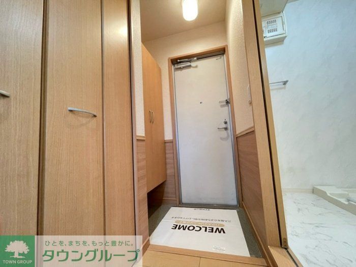 玄関　お問合せはタウンハウジングまで！※現地待合わせ相談可能