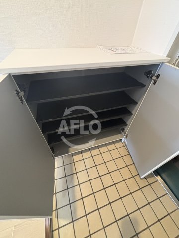 収納　リベラルパレス桂　シューズボックス