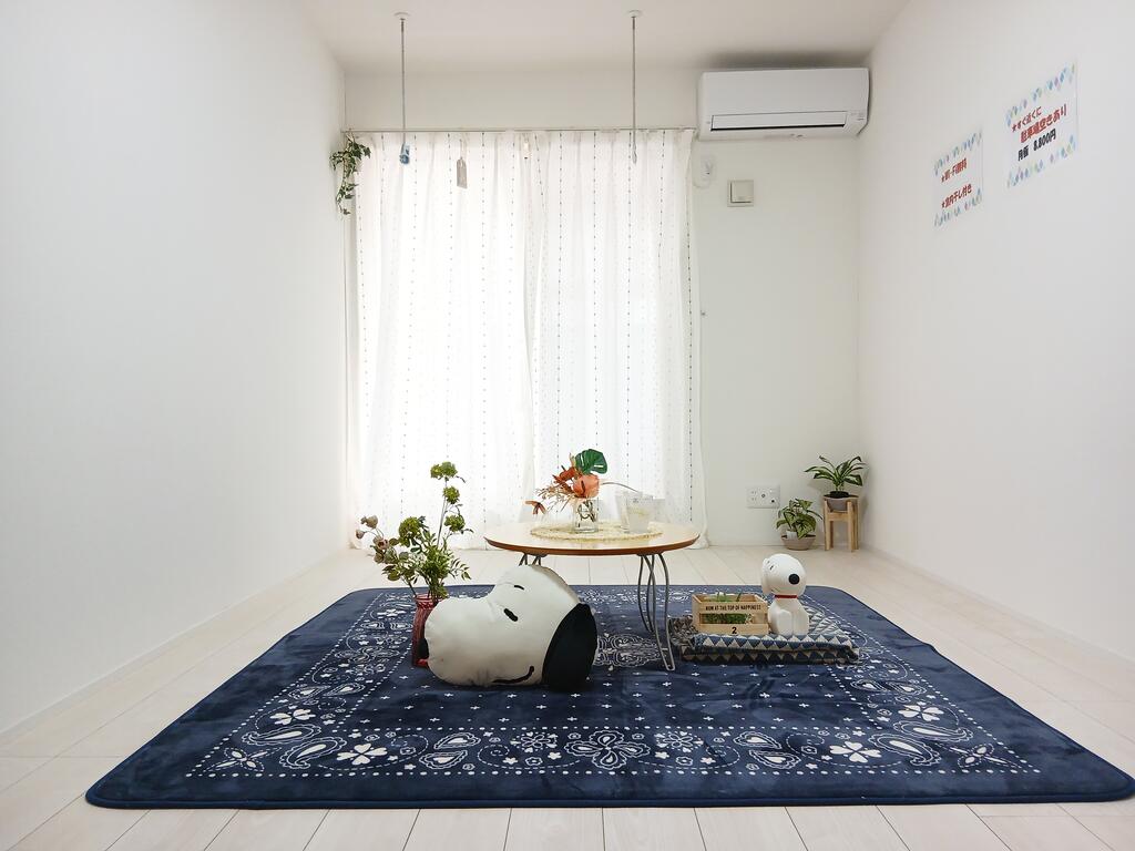 居室・リビング　日当りが良く明るい室内♪　※別号室