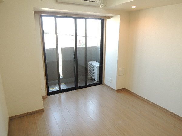 居室・リビング　ルーブル大塚弐番館　豊島区西巣鴨1