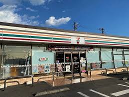 コンビニ　セブンイレブン 焼津石津中町店（コンビニ）まで356m