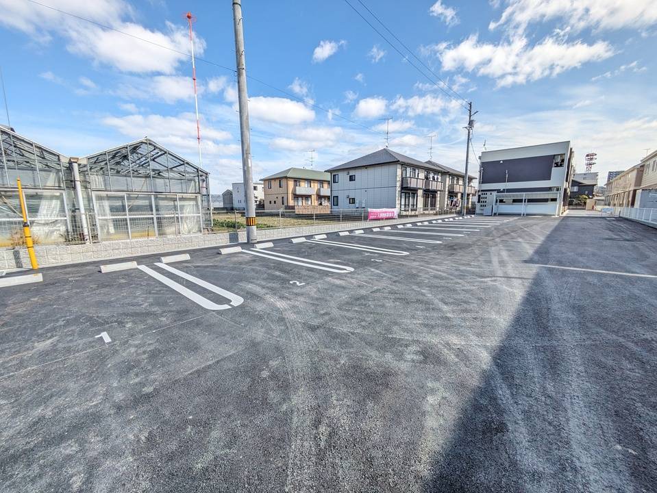 駐車場　駐車場