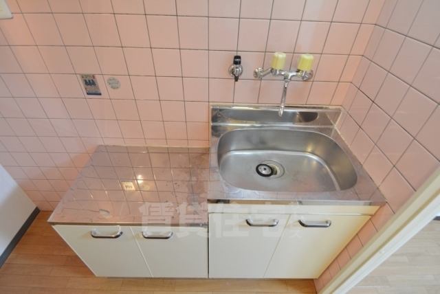 南海高野線 沢ノ町駅 徒歩7分 6階建 築37年のキッチン写真