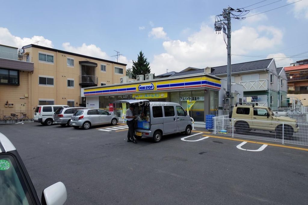 コンビニ　ミニストップ松戸小金清志町店（コンビニ）まで380m