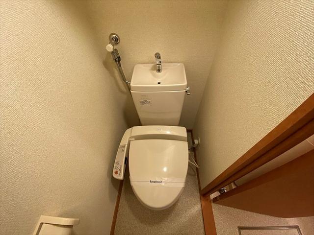 レオパレスアンジェラのトイレ写真