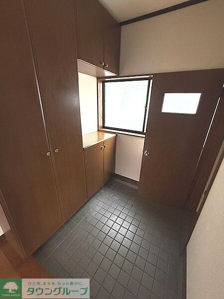 NSハウスFの玄関写真