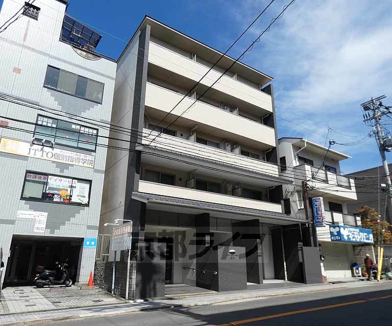 近鉄京都線 桃山御陵前駅 徒歩3分 築12年