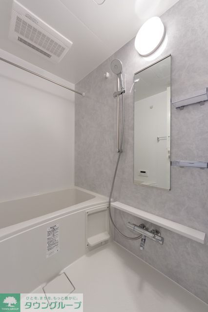 バス・シャワールーム　※写真は同タイプ住戸です。