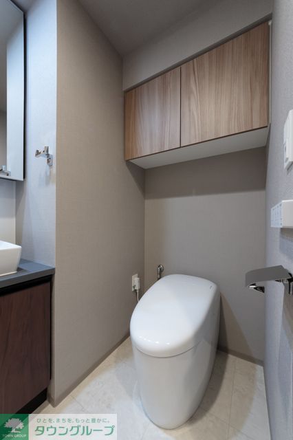 トイレ　※写真は同タイプ住戸です。