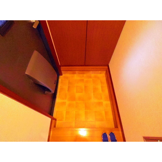グランシードあづみBの玄関写真