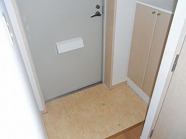 プライムアーバン大崎の玄関写真