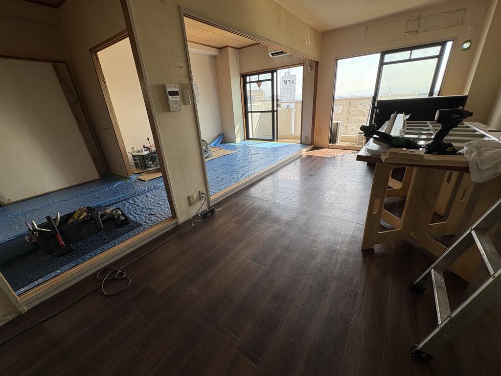 阪谷門2番館の居間写真