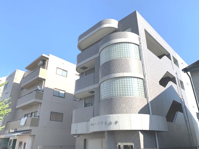 フローラ甲南山手の外観写真