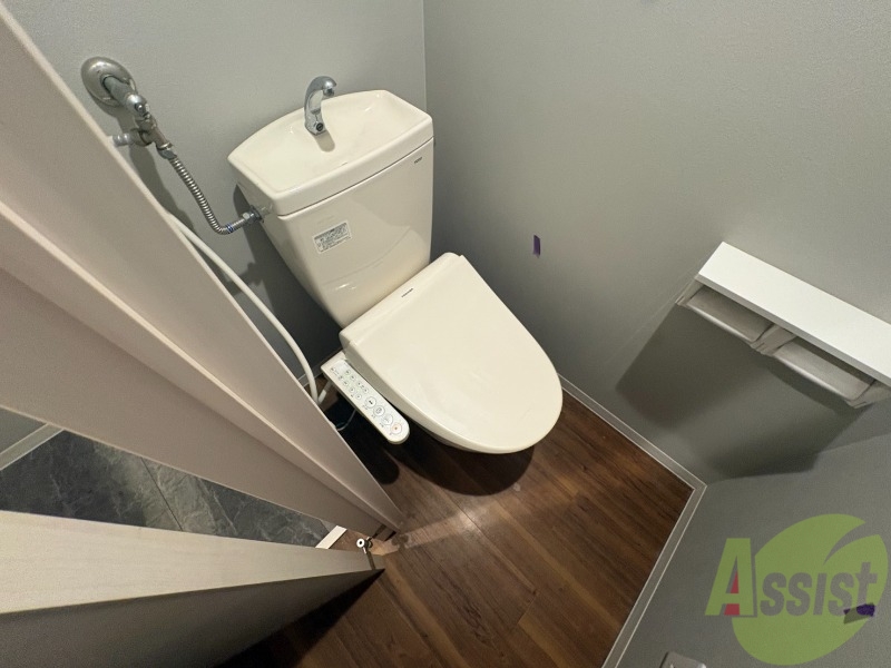 トイレ　トイレです。ウォシュレット付を探している方、おすすめです。