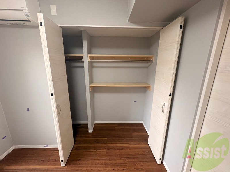 収納　寝室の収納です。部屋がすっきり片付きます。