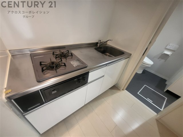 キッチン　2口ガスコンロ付きのシステムキッチンです♪