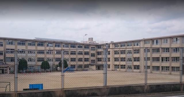 小学校　福岡市立西高宮小学校（小学校）まで1419m