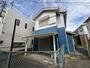 建物外観　秋谷海岸まで約50ｍ、海沿いの散歩やランニングが可能な戸建で
