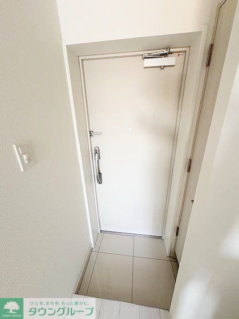 玄関　洗面