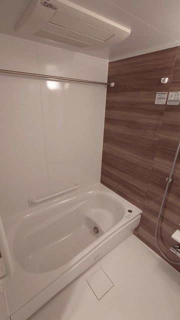 バス・シャワールーム　※写真は同タイプ住戸です。