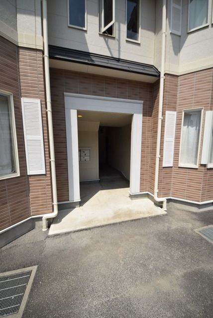 エントランス　★お部屋探しはタウンハウジング稲田堤店まで★