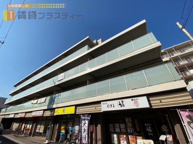 建物外観　駅前に輝くレジデンス登場。