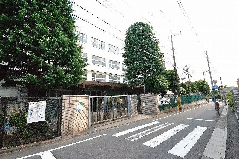 中学校　大森第六中学校（中学校）まで460m