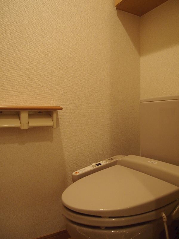 東急東横線 学芸大学駅 徒歩13分 8階建 築25年のトイレ写真