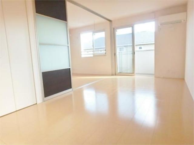 その他部屋・スペース　南向きの明るいお部屋です
