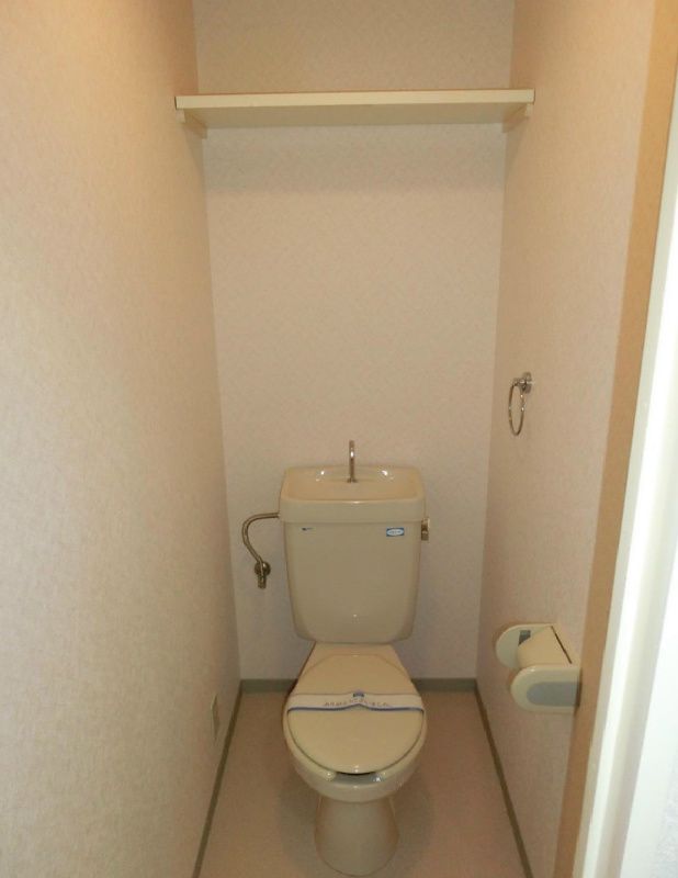 ＪＲ阪和線 和泉府中駅 徒歩10分 6階建 築31年のトイレ写真