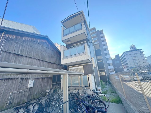 建物外観　綺麗な外観の素敵なお部屋があなたを待っています。