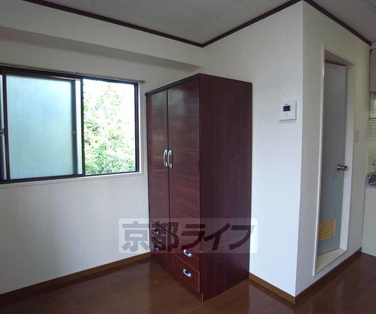 収納　収納のタンス付！