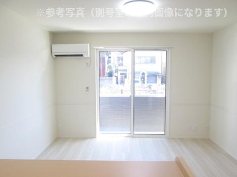 名鉄犬山線 岩倉駅 徒歩12分 2階建 築11年の居間写真