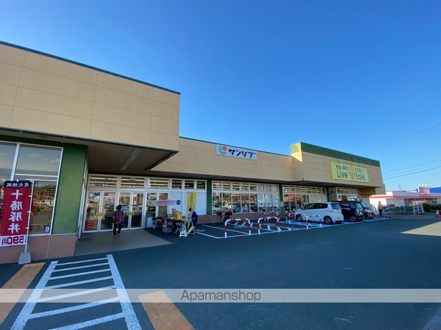 スーパー　リブホール御船店（スーパー）まで180m