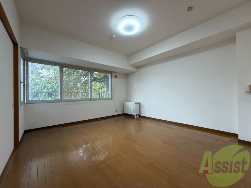 居室・リビング　広くてキレイなお部屋が広がっていて、充実した生活が送れそう。