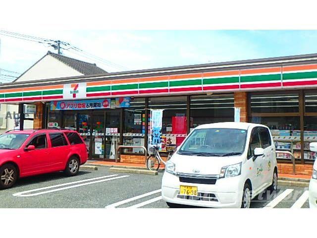 コンビニ　セブンイレブン八代大手町店（コンビニ）まで385m