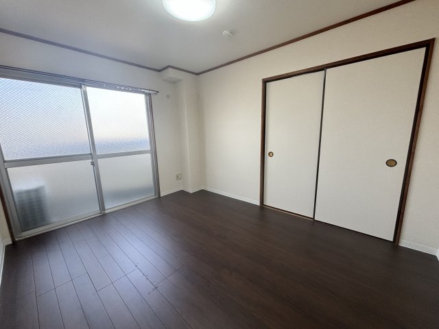 居室・リビング　302号室イメージの為、現状を優先致します。